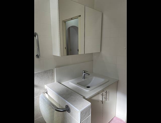1 BEDROOM RETIREMENT UNIT FOR SALE IN ESSENWOOD